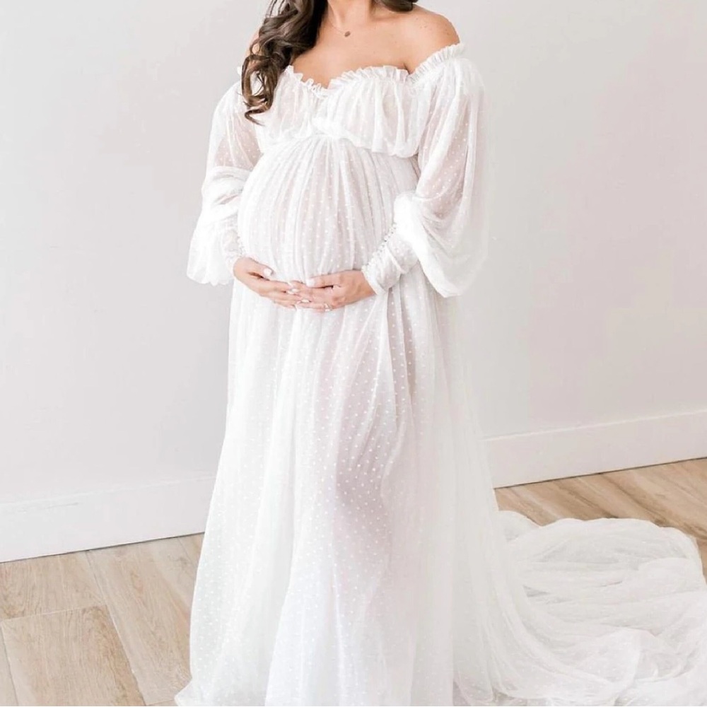White sheer photoshoot/maternity shoot dress